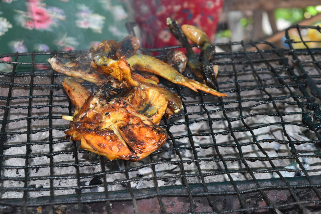 カンボジアの焼いた鶏肉