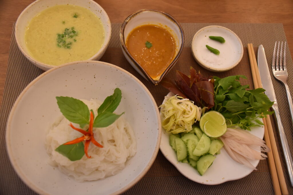 カンボジアの米粉麺、ノンバンチョック