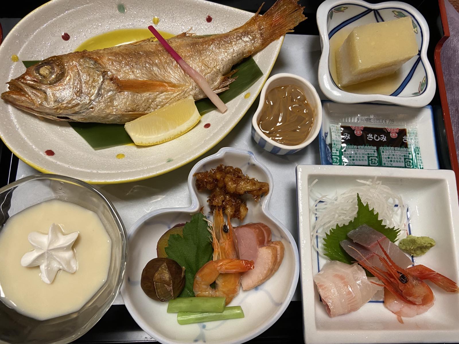 依山楼岩崎の魚料理